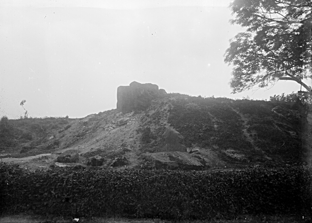 Coldrum Stone text awaited